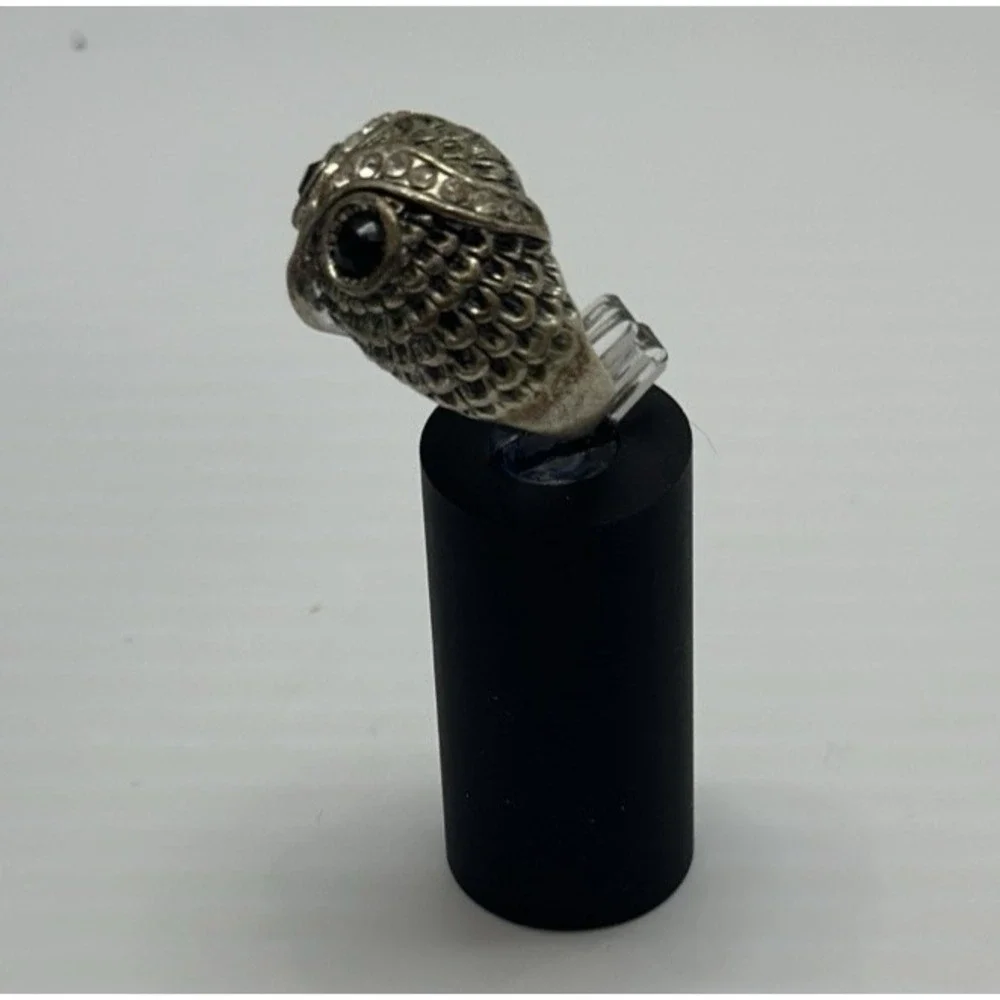 Owl Ring detailed Silver Tone Rhinestone Eyes Statement Ring Size ~5.5‎